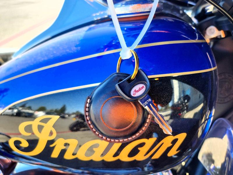 2018 Indian motorcycle co. Roadmaster VIN 56KTREAA9J3358473 COPART salvage auction — VANDALISM, CA - SALVAGE CERTIFICATE, sold $4,350 on 2026-09-17 (photo 8)