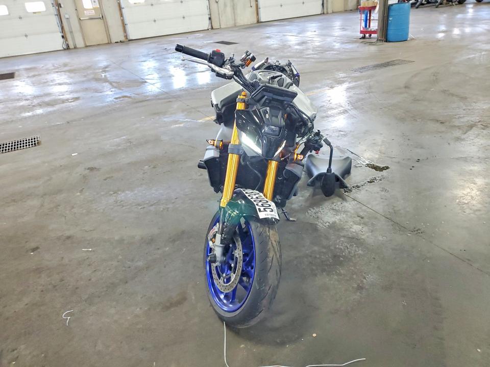 2025 Yamaha Mt VIN JYARN95E6SA002555 COPART salvage auction — SIDE, Mn - Cert Of Title-Salvage, sold $5,300 on 2026-07-30 (photo 2)