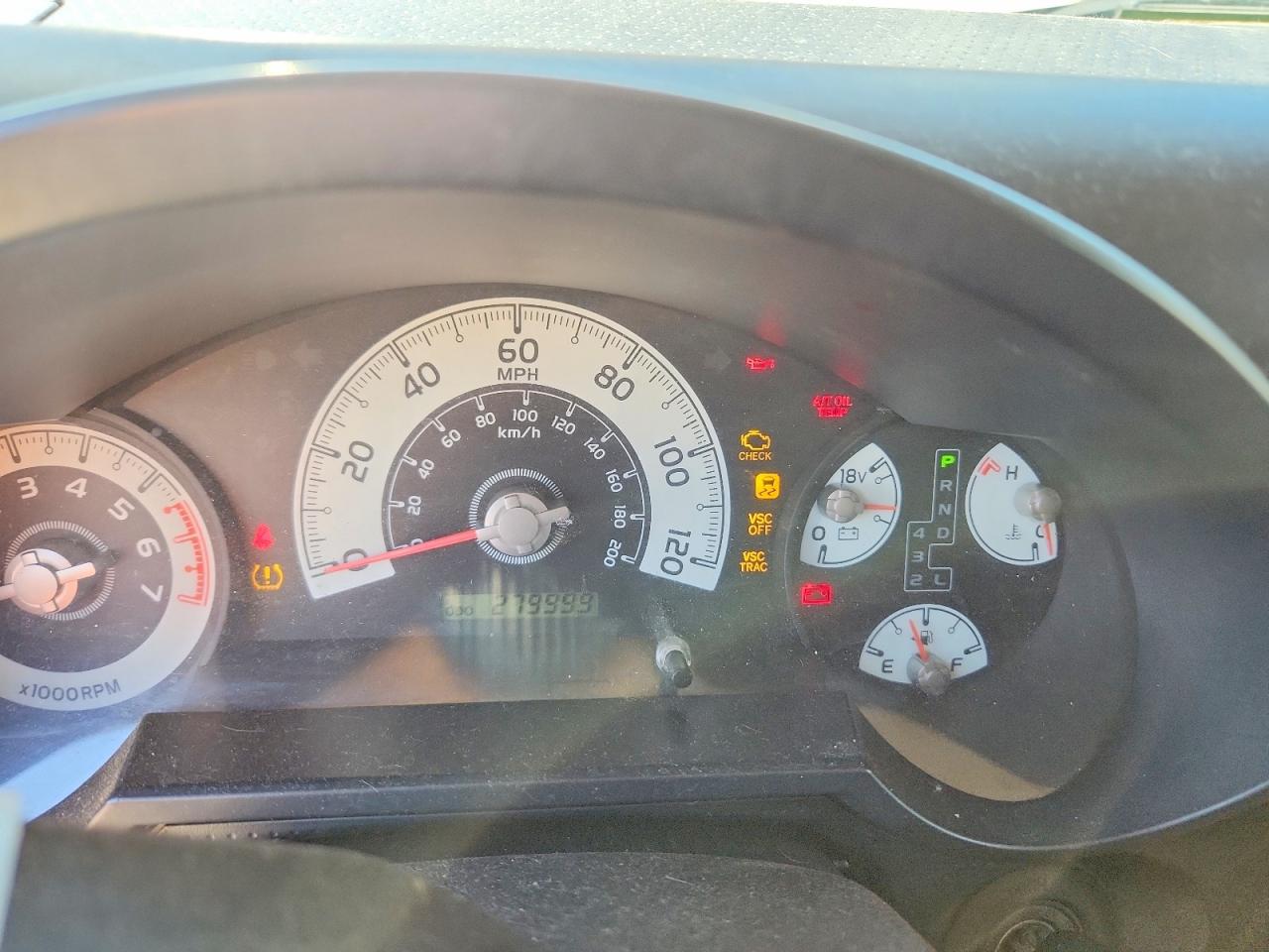 2008 Toyota FJ Cruiser VIN JTEBU11FX8K032925 COPART salvage auction — Mechanical, IL - CERT OF TITLE-CORRECTED, sold $2,700 on 2026-07-02 (photo 9)
