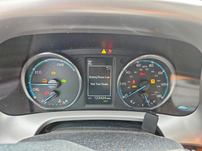 2017 Toyota Rav 4 VIN JTMDJREVXHD120268 COPART salvage auction — FRONT END, Va - Cert Of Title - Salvage, sold $6,000 on 2026-07-08 (photo 9)
