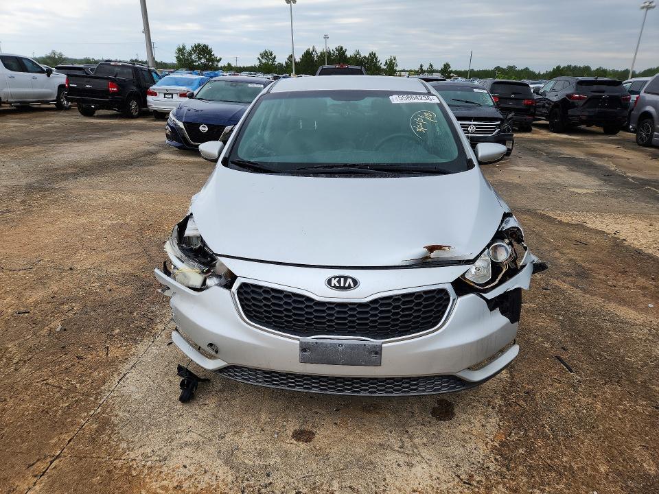 2015 Kia Forte VIN KNAFK4A69F5287023 COPART salvage auction — FRONT END, SC - CERT OF TITLE-SALVAGE, sold $400 on 2026-07-24 (photo 5)