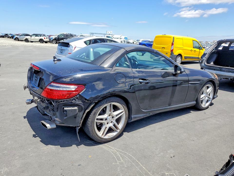 2012 Mercedes-benz Slk-klasse VIN WDDPK4HA0CF046688 COPART salvage auction — REAR END, Ca - Salvage Certificate, sold $2,850 on 2026-07-13 (photo 3)