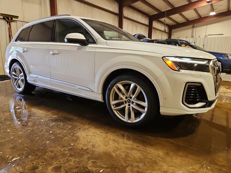2025 Audi Q7 VIN WA1LVBF75SD029126 COPART salvage auction — REAR END, Pa - Certificate Of Salvage, sold $34,000 on 2026-07-25 (photo 4)