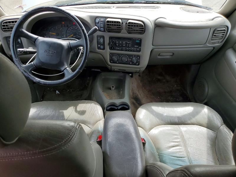 2001 Chevrolet Blazer VIN 1GNDT13W31K204271 COPART salvage auction — MINOR DENT/SCRATCHES, Co - Dis/Dlr/Exp Only Clean Title, sold $375 on 2026-07-02 (photo 8)