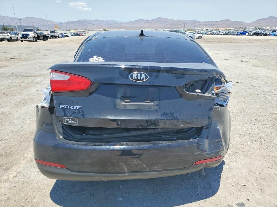 2015 Kia Forte VIN KNAFX4A6XF5383941 COPART salvage auction — SIDE, NV - SALVAGE TITLE, sold $475 on 2026-07-02 (photo 6)