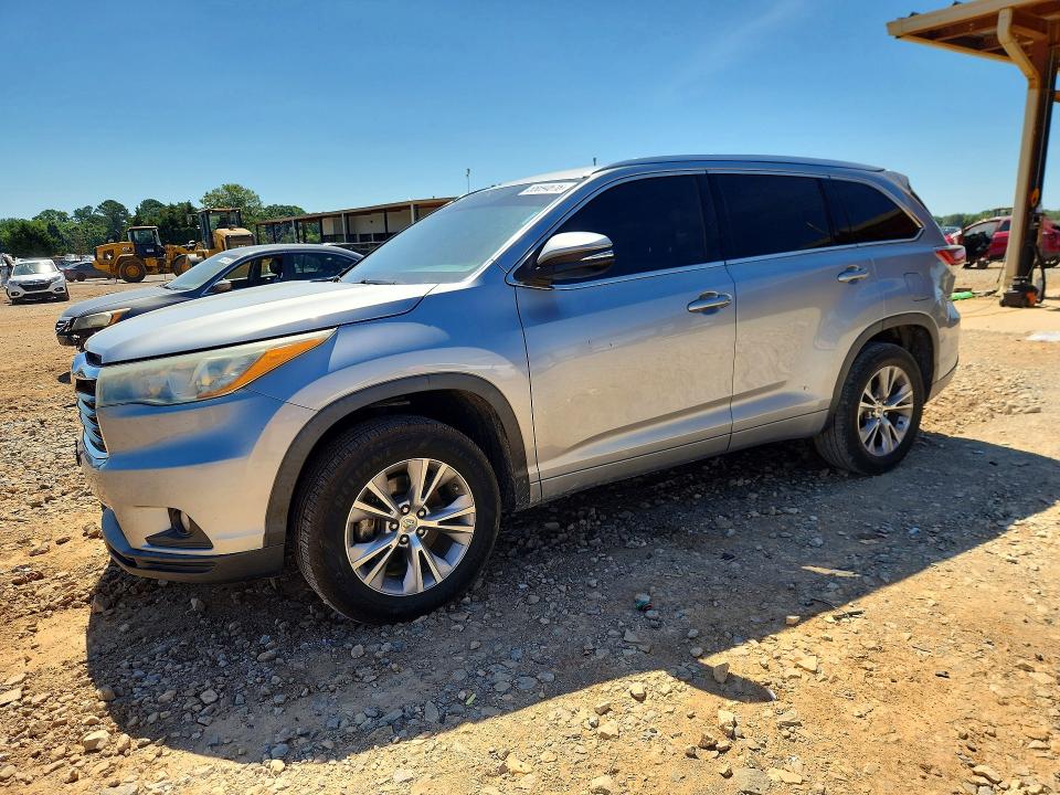 2015 Toyota Highlander VIN 5TDKKRFH9FS058960 — COPART salvage auction photo