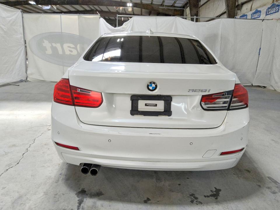2015 BMW 3er VIN WBA3C1C56FK119229 COPART salvage auction — REAR END, Tn - Certificate Of Title, sold $1,850 on 2026-07-07 (photo 6)