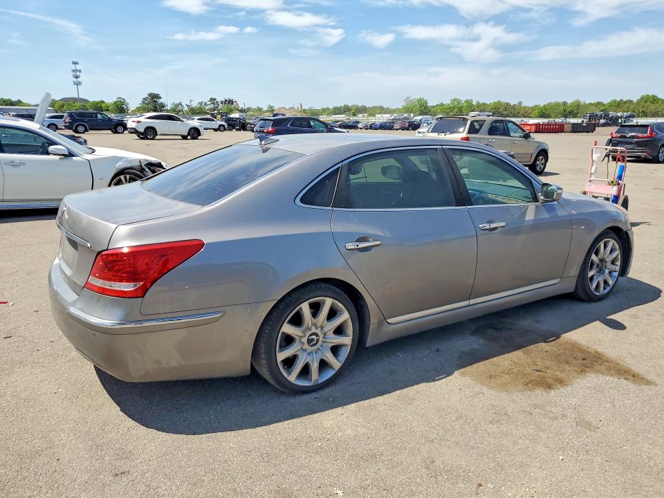 2011 Hyundai Equus VIN KMHGH4JF6BU034727 COPART salvage auction — REAR END, Ny - Mv-907A Salvage Certificate, sold $425 on 2026-07-06 (photo 3)