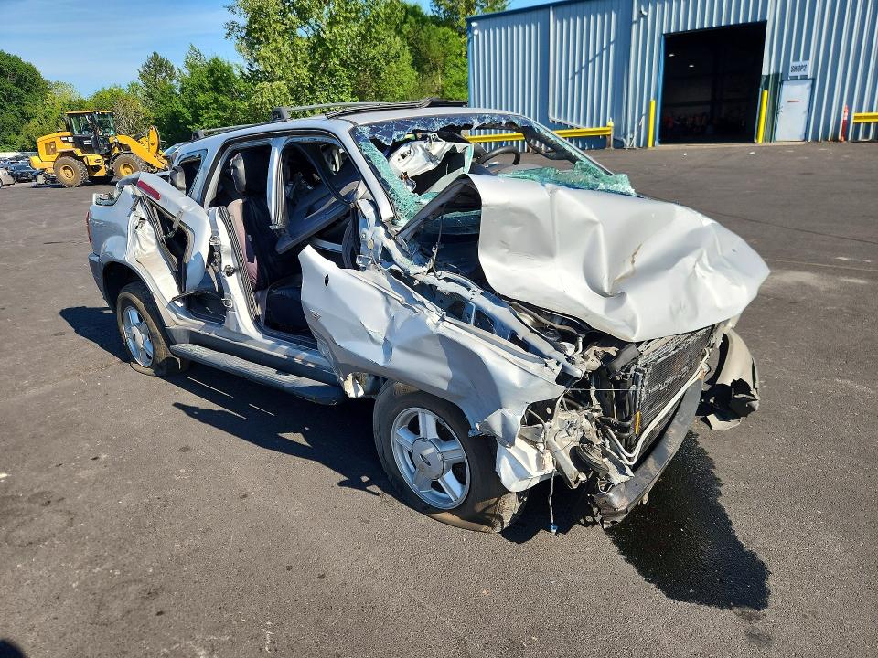 2002 Ford Escape VIN 1FMYU02122KC84635 COPART salvage auction — FRONT END, Or - Lien Papers Salvage, sold $100 on 2026-07-08 (photo 4)