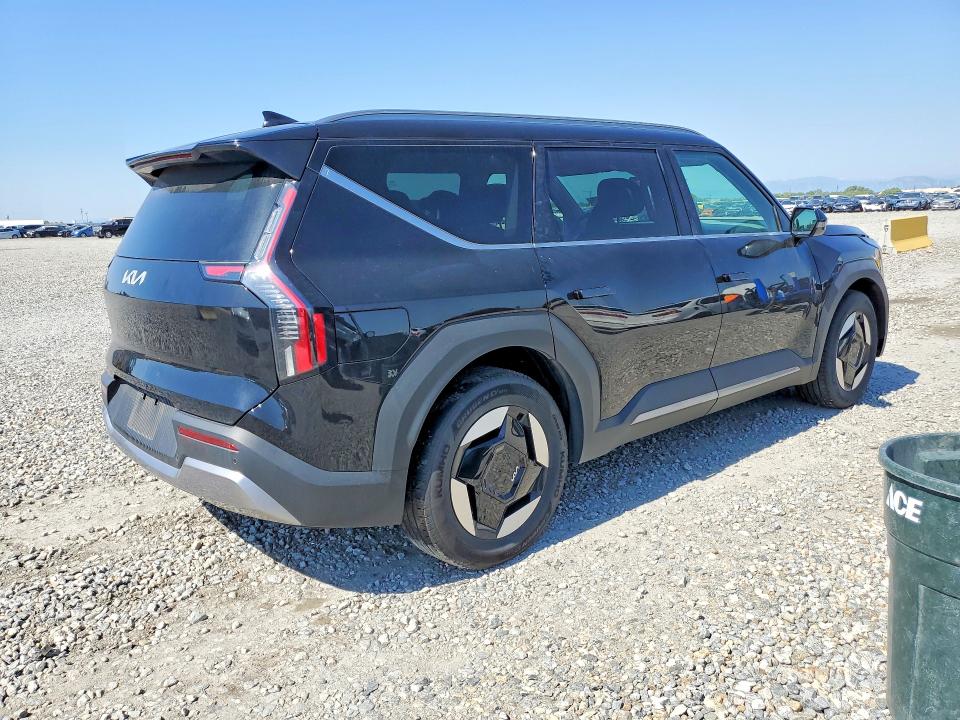 2024 Kia Ev9 VIN KNDAFFS53R6044678 COPART salvage auction — FRONT END, Co - Salvage Title, sold $16,900 on 2026-08-11 (photo 3)