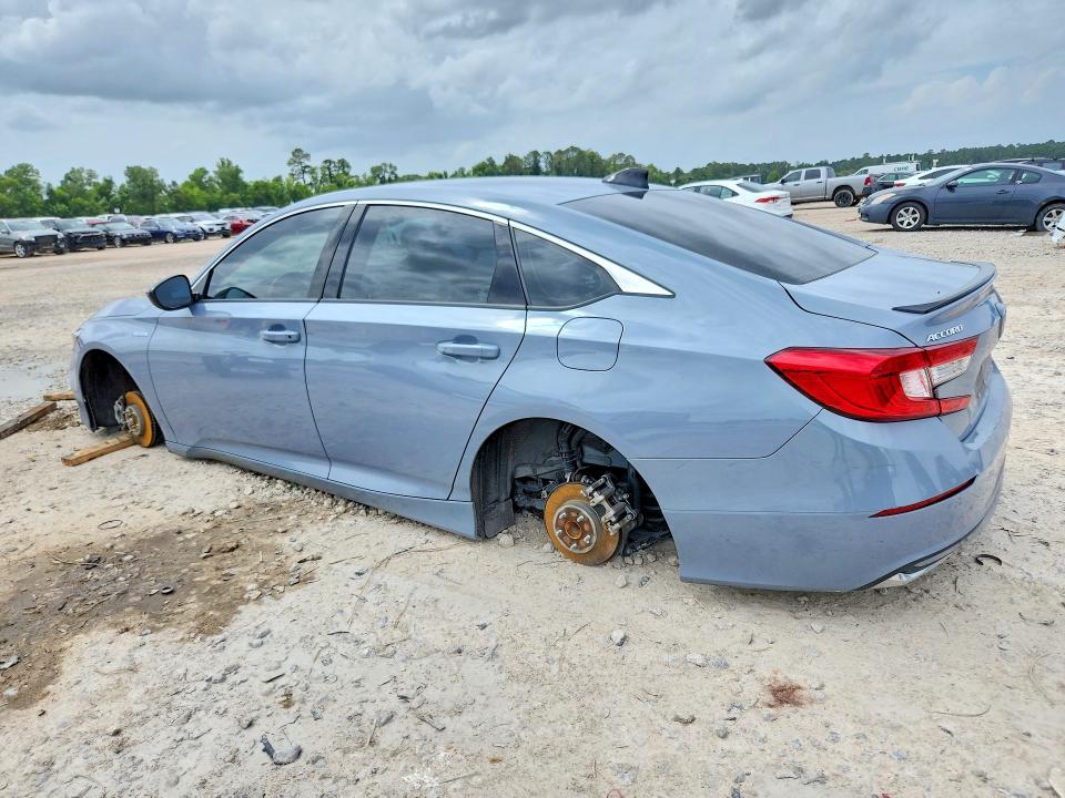 2022 Honda Accord VIN 1HGCV3F2XNA042350 COPART salvage auction — UNDERCARRIAGE, Tx - Salvage Vehicle Title, sold $9,400 on 2026-07-28 (photo 2)