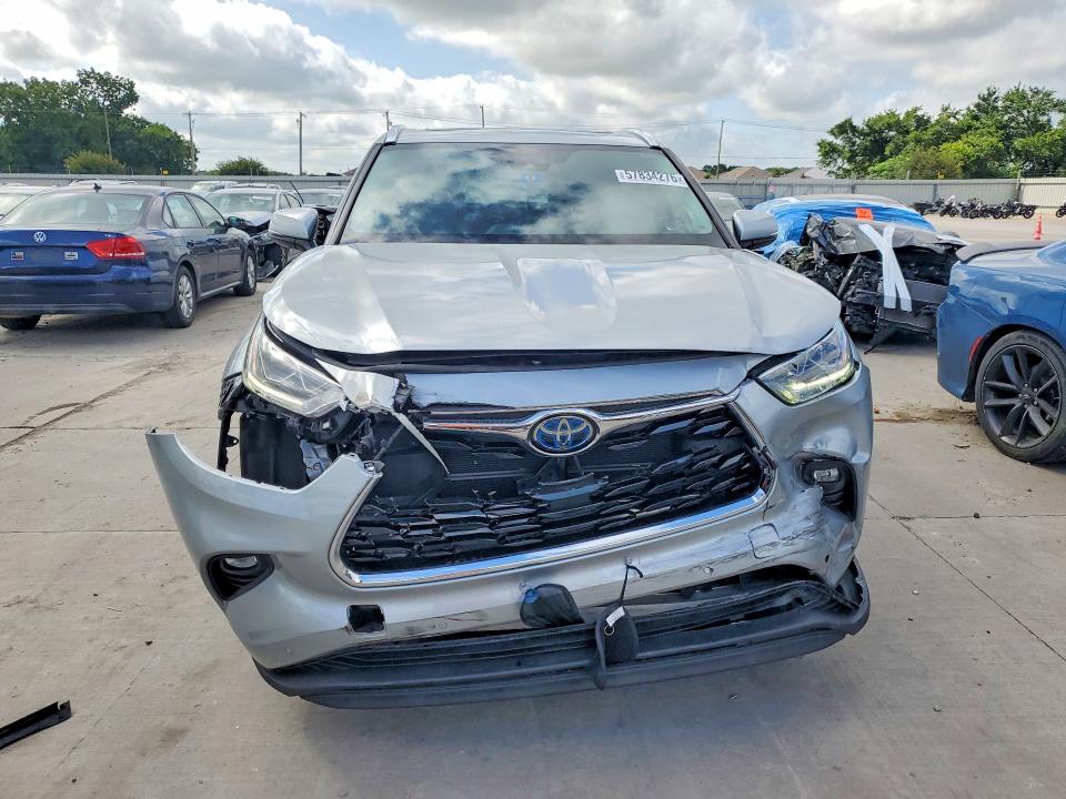 2021 Toyota Highlander VIN 5TDYARAH6MS005151 COPART salvage auction — FRONT END, Tx - Salvage Vehicle Title, sold $18,000 on 2026-07-02 (photo 5)