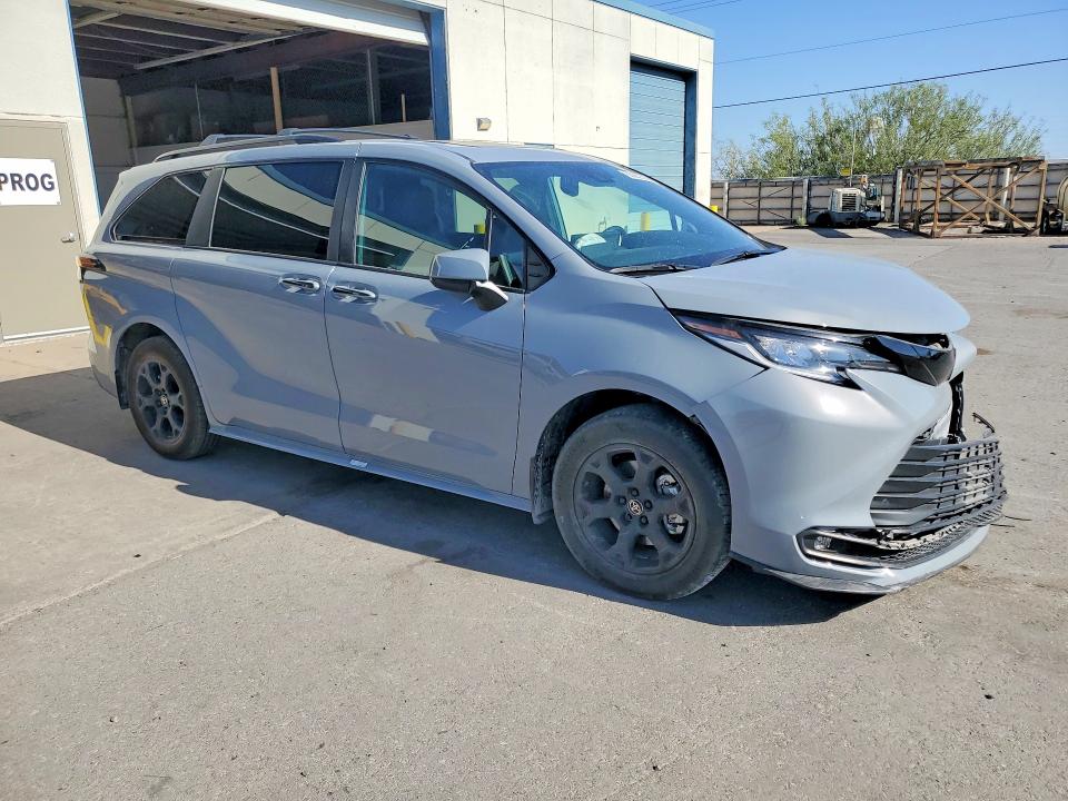 2025 Toyota Sienna VIN 5TDCSKFC7SS183983 COPART salvage auction — FRONT END, Tx - Salvage Vehicle Title, sold $22,100 on 2026-07-10 (photo 4)