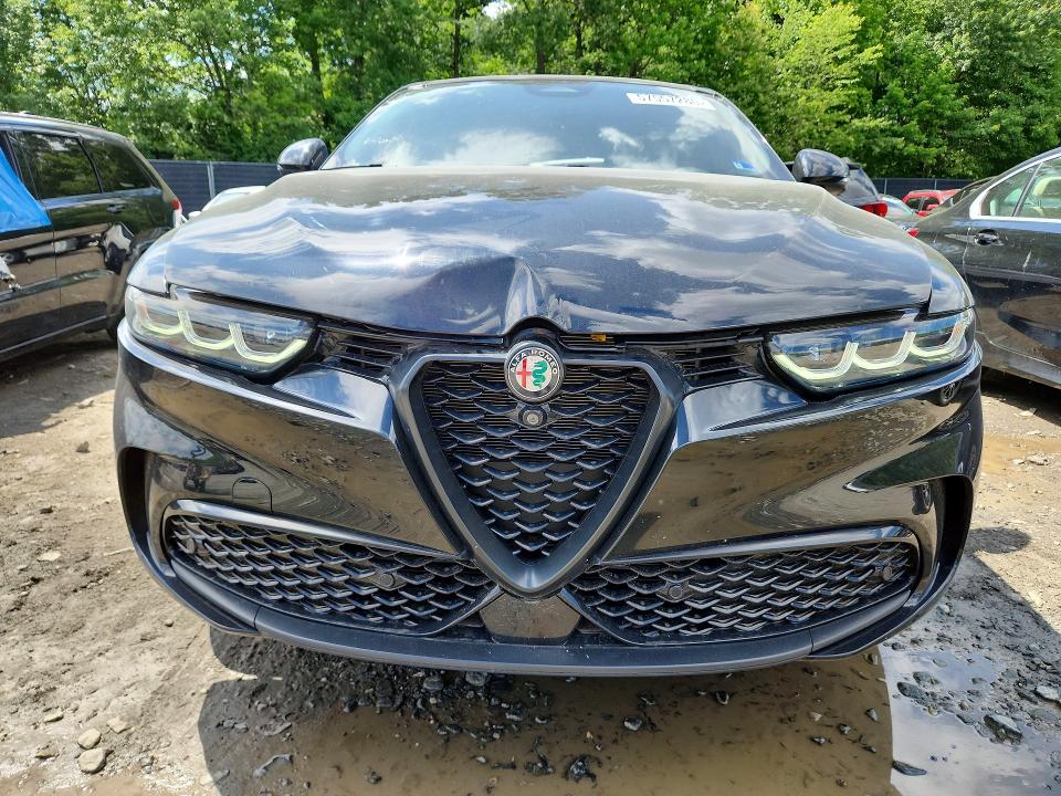 2024 Alfa romeo Tonale VIN ZASPATDW9R3063013 COPART salvage auction — REAR END, Md - Cert Of Salvage > 75% Damage, sold $225 on 2026-07-21 (photo 5)