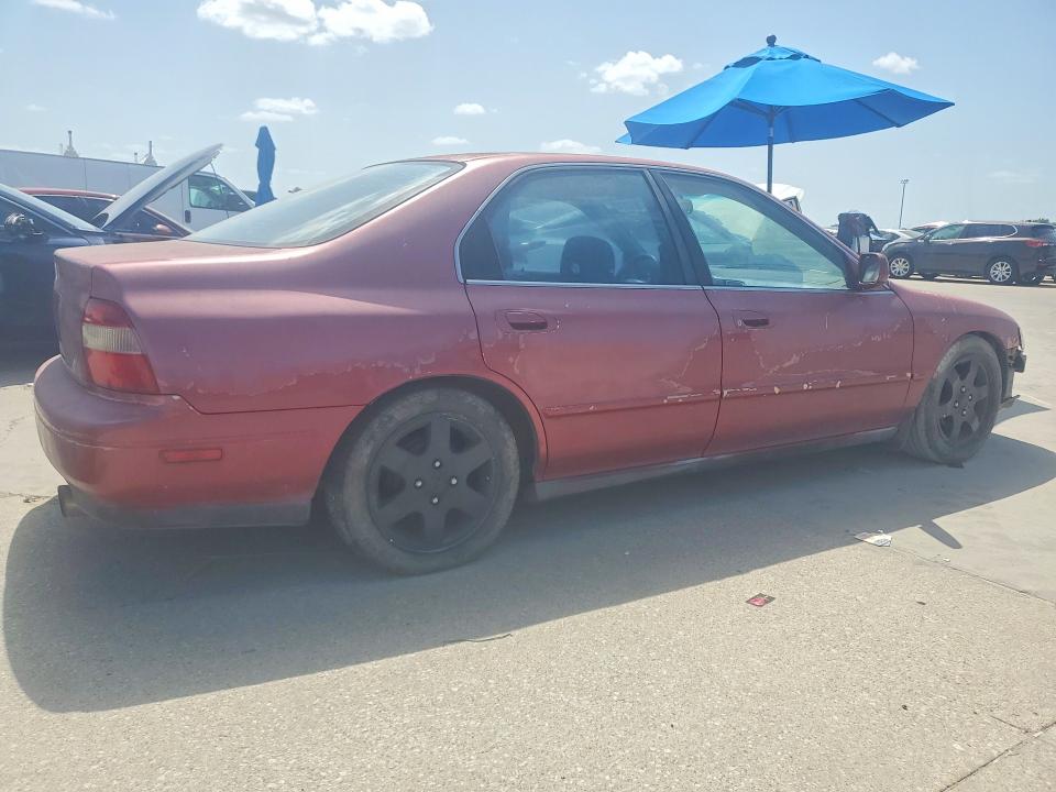 1994 Honda Accord VIN JHMCD5630RC014345 COPART salvage auction — FRONT END, Tx - Salvage Vehicle Title, sold $200 on 2026-07-06 (photo 3)