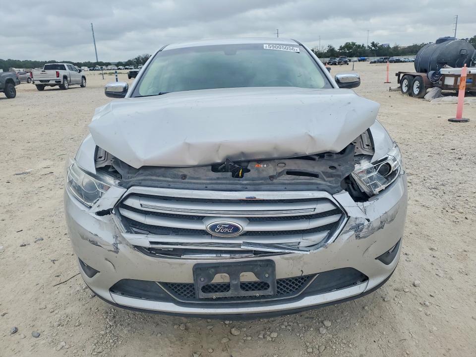 2013 Ford Taurus VIN 1FAHP2F81DG102384 COPART salvage auction — FRONT END, Tx - Salvage Vehicle Title, sold $800 on 2026-07-02 (photo 5)