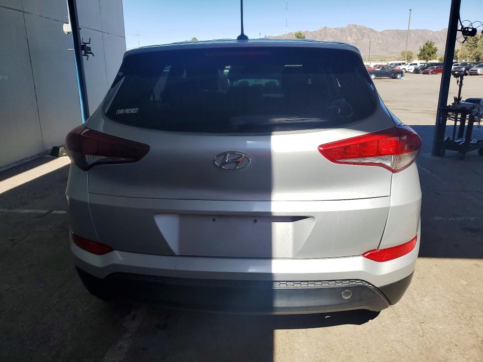 2017 Hyundai VIN KM8J23A49HU406537 COPART salvage auction — VANDALISM, Nm - Cert Of Title-Salvage, sold $2,700 on 2026-07-31 (photo 6)