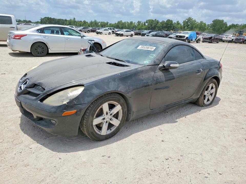 2007 Mercedes-benz Slk-class VIN WDBWK54F87F145051 COPART salvage auction — MINOR DENT/SCRATCHES, Tx - Certificate Of Title, sold $1,175 on 2026-07-11 (photo 1)