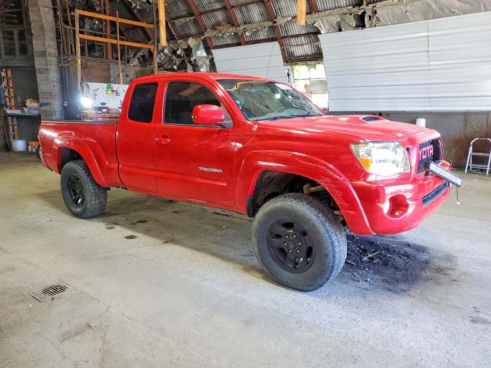 2005 Toyota Tacoma VIN 5TEUU42N95Z112793 COPART salvage auction — MINOR DENT/SCRATCHES, In - Certificate Of Title (P), sold $4,800 on 2026-07-28 (photo 4)