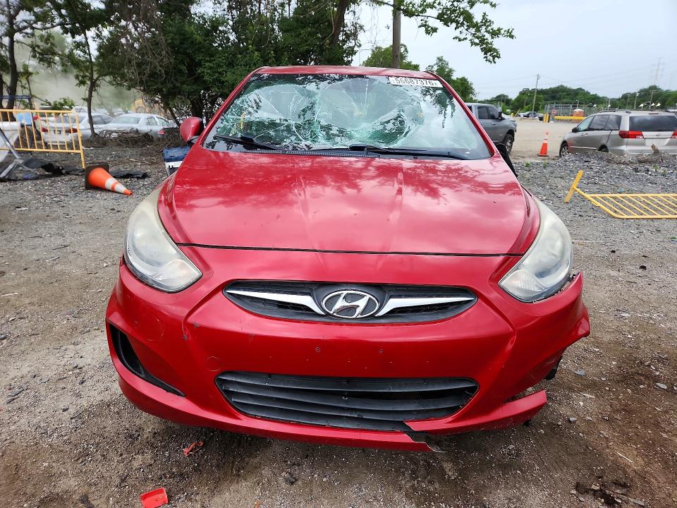 2014 Hyundai Accent VIN KMHCT4AE0EU674067 COPART salvage auction — VANDALISM, Salvage Title, sold $125 on 2026-07-21 (photo 5)