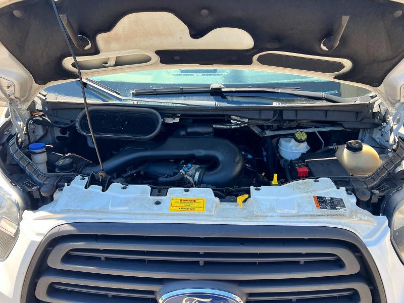 2017 Ford Transit VIN 1FDZX2CM1HKB28059 COPART salvage auction — MINOR DENT/SCRATCHES, MA - CERTIFICATE OF TITLE (P), sold $11,500 on 2026-07-02 (photo 7)
