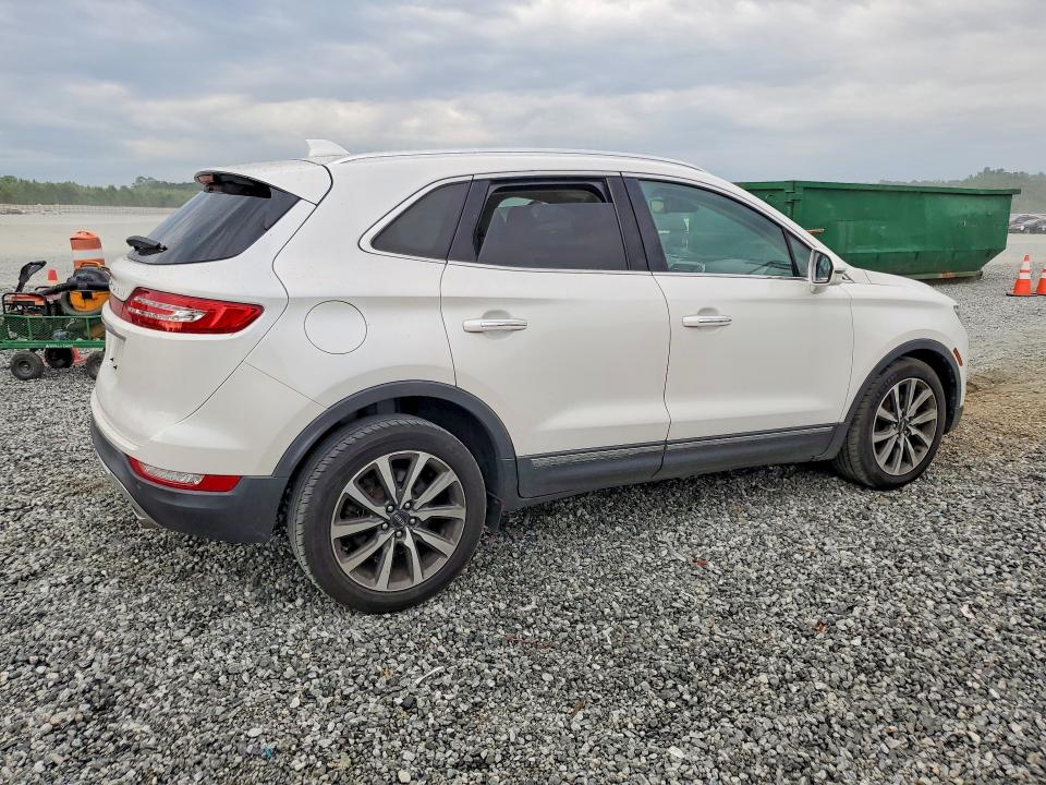 2019 Lincoln Mkc VIN 5LMCJ3C94KUL13319 COPART salvage auction — MINOR DENT/SCRATCHES, Ga - Certificate Of Title (P), sold $4,800 on 2026-07-29 (photo 3)