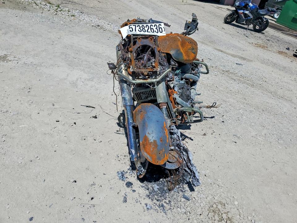 2004 Yamaha Xvz13 tf VIN JYAVP04E64A007540 COPART salvage auction — BURN, In - Bill Of Sale - Parts Only, sold $25 on 2026-08-18 (photo 2)