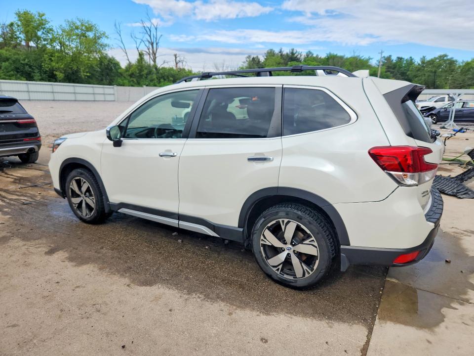 2019 Subaru Forester VIN JF2SKAWCXKH508430 COPART salvage auction — REAR END, Il - Salvage Certificate, sold $5,900 on 2026-07-13 (photo 2)