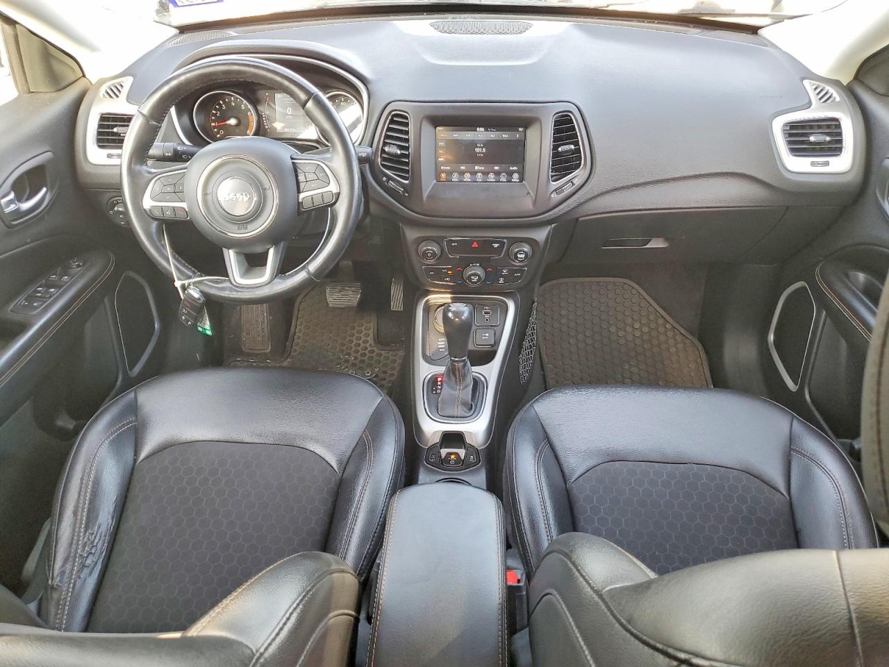 2019 Jeep Compass VIN 3C4NJDBB9KT672203 COPART salvage auction — Rear End, TX - SALVAGE VEHICLE TITLE (P), sold $3,150 on 2026-07-09 (photo 8)