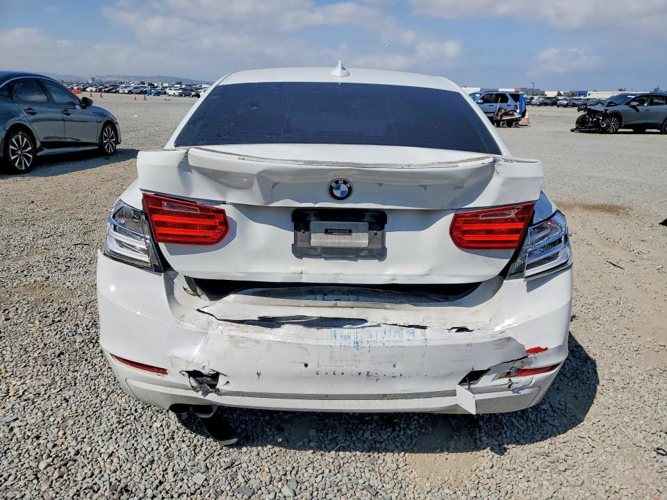 2013 BMW 3er VIN WBA3A5C52DF354309 COPART salvage auction — REAR END, Ca - Salvage Certificate, sold $725 on 2026-07-02 (photo 6)