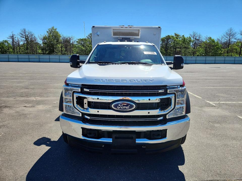 2020 Ford F-550 super duty VIN 1FD0X5HT1LED25010 COPART salvage auction — MINOR DENT/SCRATCHES, Ny - Certificate Of Title, sold $27,500 on 2026-07-29 (photo 5)