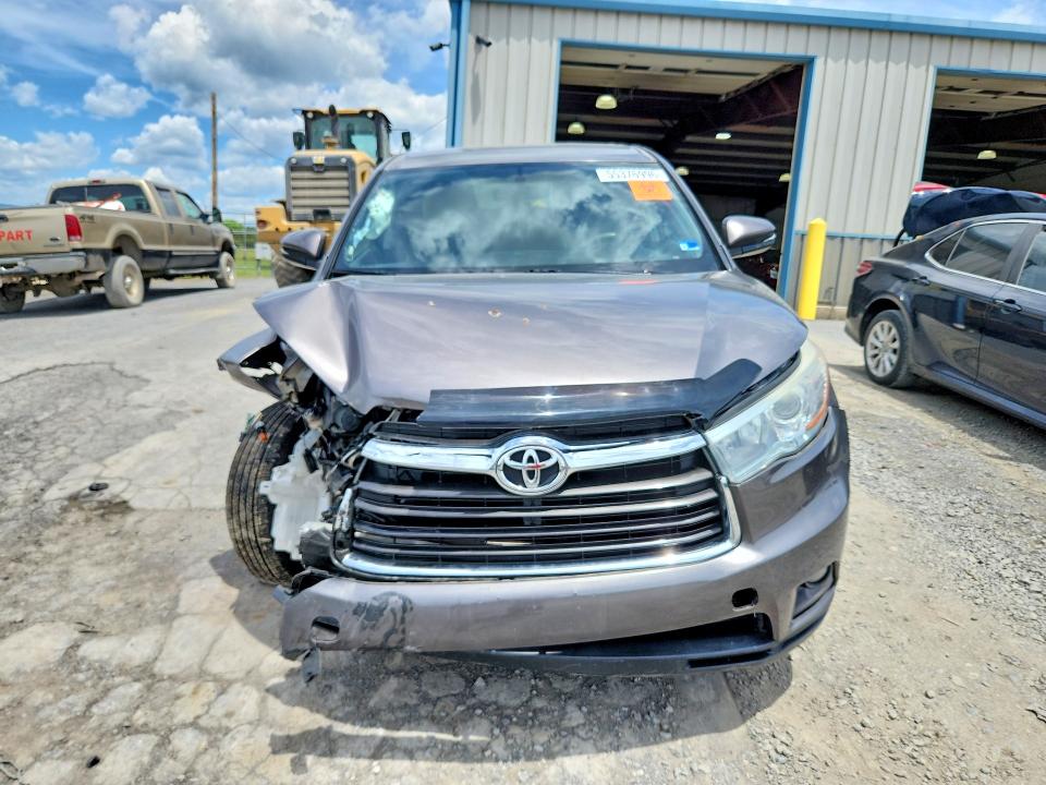 2016 Toyota VIN 5TDZARFHXGS023007 COPART salvage auction — FRONT END, Pa - Certificate Of Salvage, sold $3,350 on 2026-07-02 (photo 5)