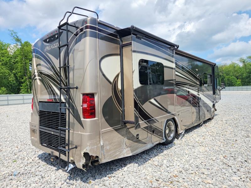2015 Frht Recreational vehicle (rv) VIN 4UZAAJDT6FCHC8175 COPART salvage auction — FRONT END, OH - CERT OF TITLE-SALVAGE, sold $2,950 on 2026-07-23 (photo 4)