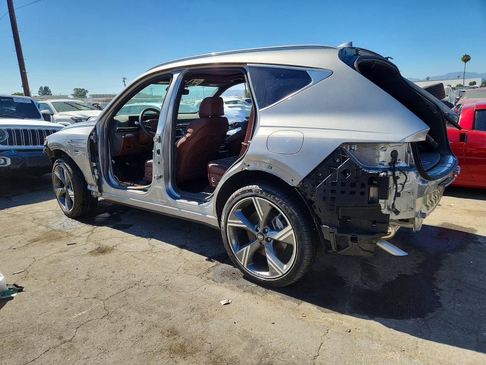 2025 Genesis Gv80 VIN KMUHEESC4SU262556 COPART salvage auction — STRIPPED, Ca - Certificate Of Title, sold $28,500 on 2026-07-07 (photo 2)