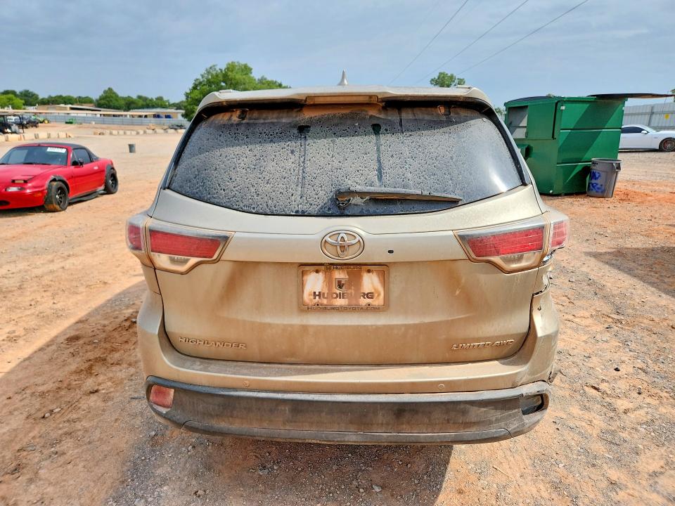 2016 Toyota Highlander VIN 5TDDKRFH6GS230355 COPART salvage auction — REAR END, OK - CERT OF TITLE-SALVAGE, sold $2,400 on 2026-07-28 (photo 6)