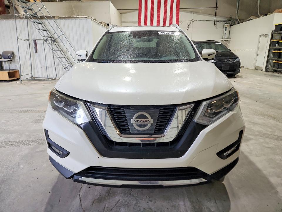 2017 Nissan VIN JN8AT2MV2HW022835 COPART salvage auction — HAIL, Ok - Cert Of Title-Salvage, sold $4,400 on 2026-07-15 (photo 5)