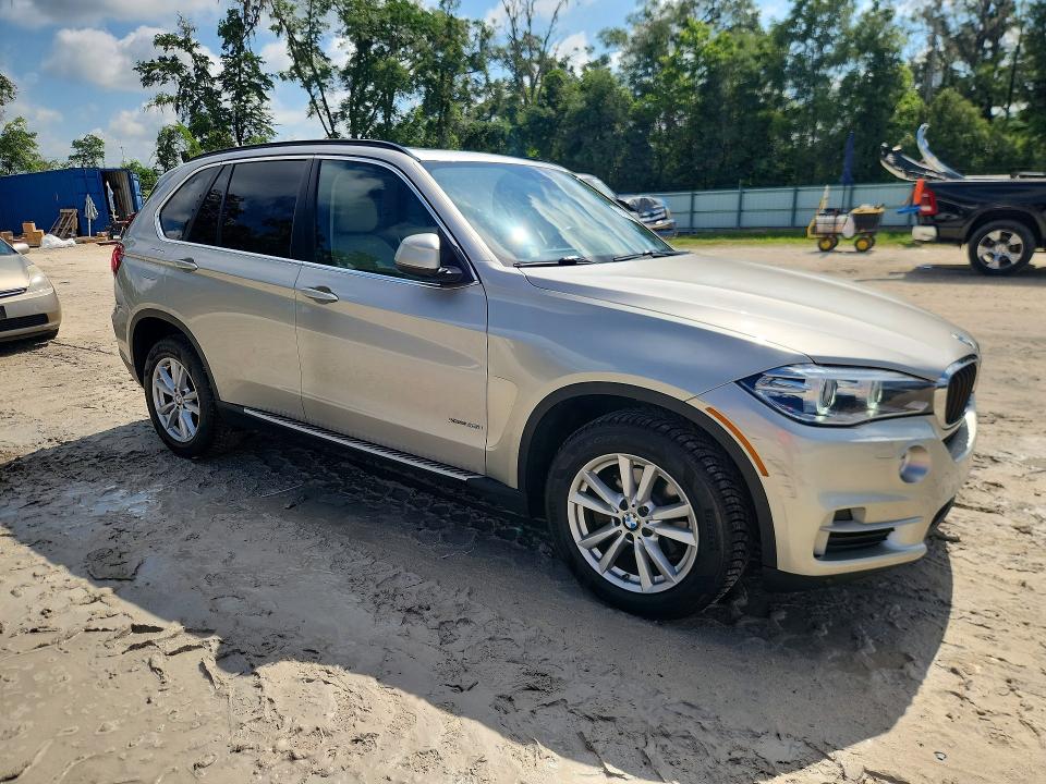 2015 BMW X5 VIN 5UXKR0C5XF0P14800 COPART salvage auction — SIDE, Fl - Cert Of Title Slvg Rebuildable, sold $3,200 on 2026-07-14 (photo 4)