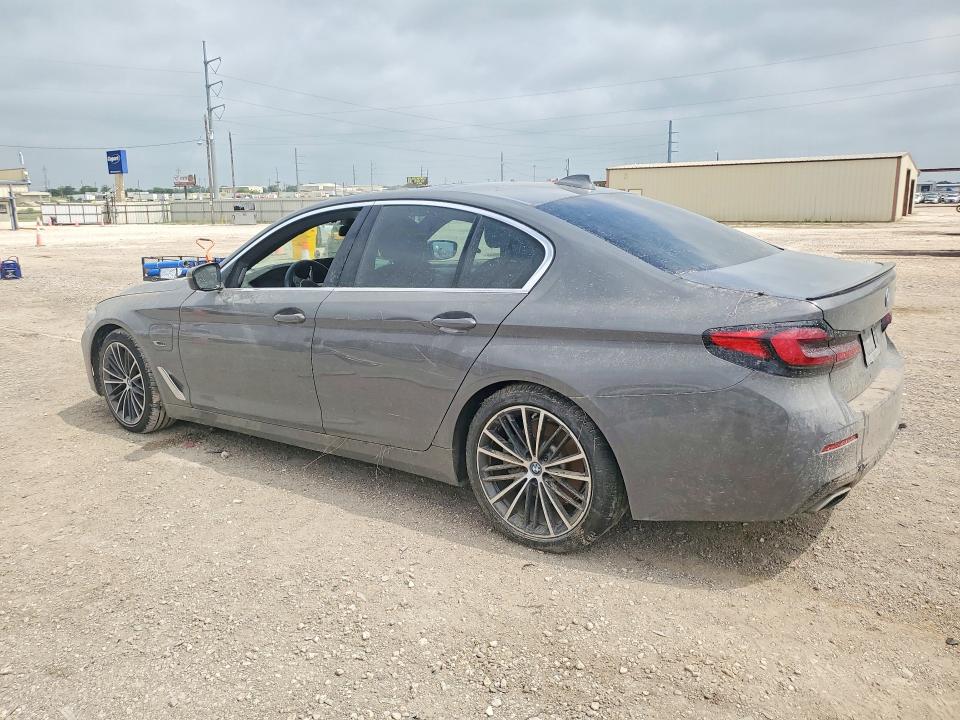2022 BMW 5er VIN WBA13AG01NCJ60527 COPART salvage auction — WATER/FLOOD, Tx - Salvage Title-Flood Damage, sold $30 on 2026-07-29 (photo 2)