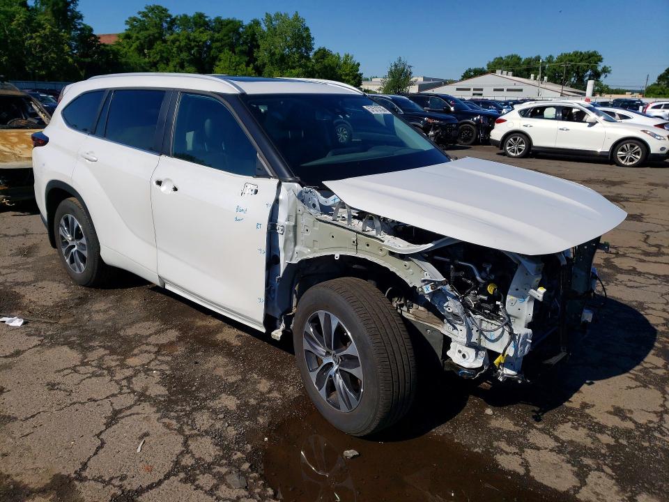 2024 Toyota Highlander VIN 5TDKDRBH0RS564536 COPART salvage auction — FRONT END, Ct - Cert Of Title-Salvage, sold $3,200 on 2026-07-24 (photo 4)