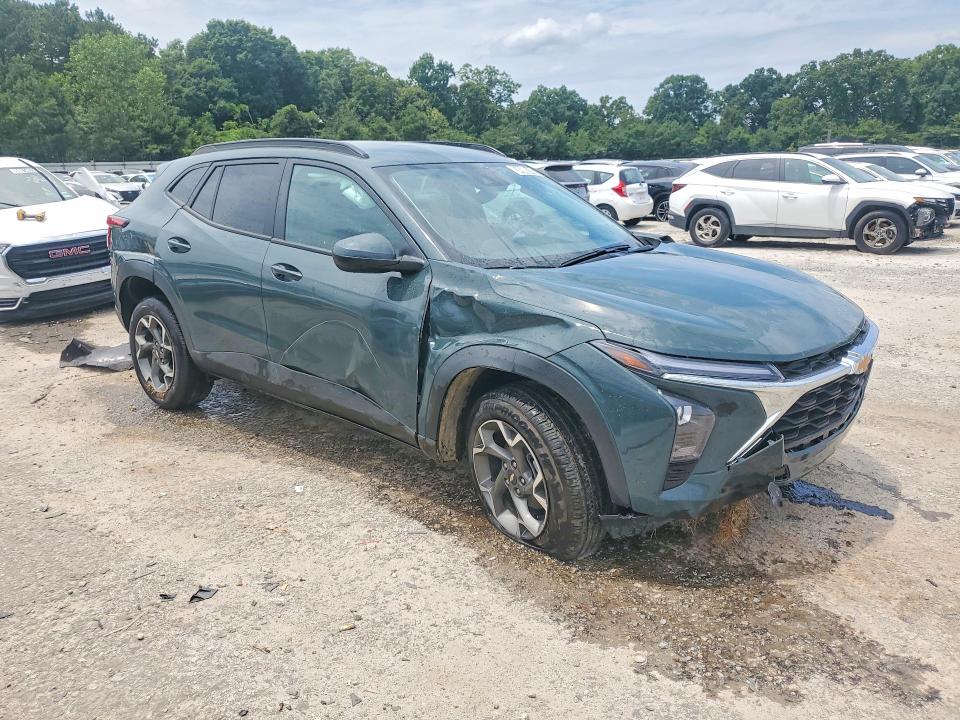 2025 Chevrolet Trax VIN KL77LHEP2SC143119 COPART salvage auction — FRONT END, SC - CERTIFICATE OF TITLE, sold $5,600 on 2026-07-20 (photo 4)