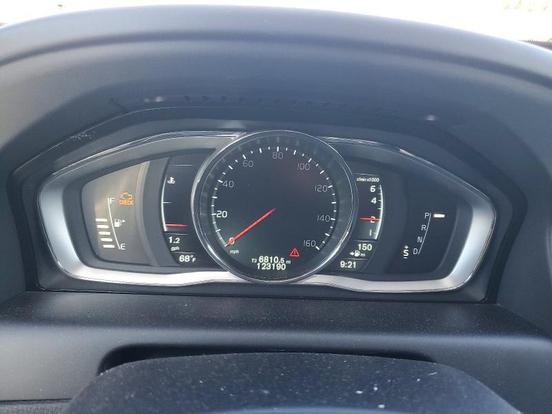 2015 Volvo Xc60 VIN YV4612RK8F2680179 COPART salvage auction — MECHANICAL, Or - Certificate Of Title, sold $1,300 on 2026-07-06 (photo 9)