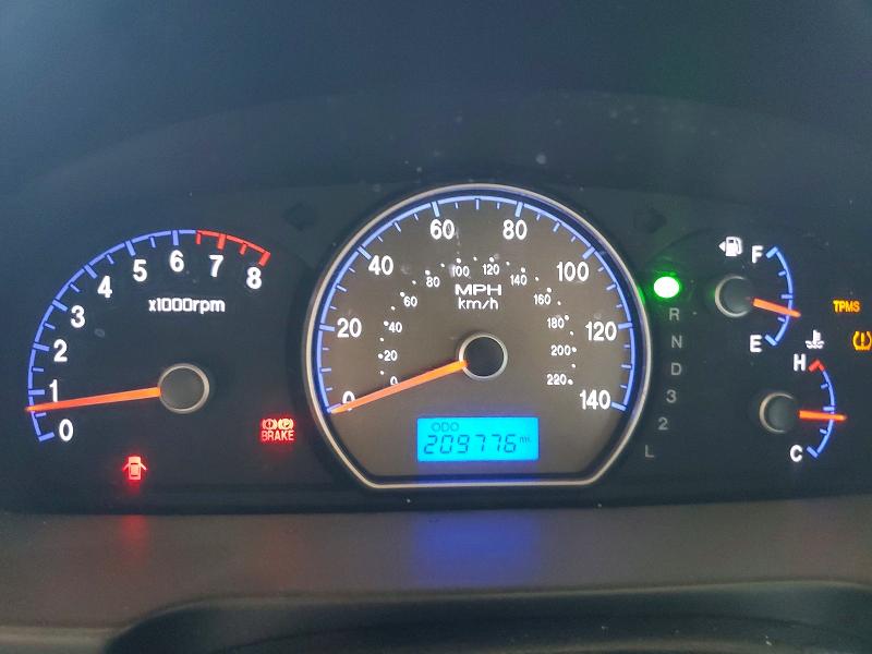 2008 Hyundai Elantra VIN KMHDU46DX8U352610 COPART salvage auction — MINOR DENT/SCRATCHES, Az - Certificate Of Title, sold $600 on 2026-07-06 (photo 9)