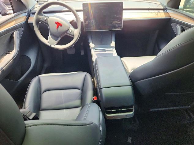 2023 Tesla Model y VIN 7SAYGDEE3PA075300 COPART salvage auction — SIDE, Tx - Salvage Vehicle Title, sold $8,100 on 2026-07-27 (photo 8)