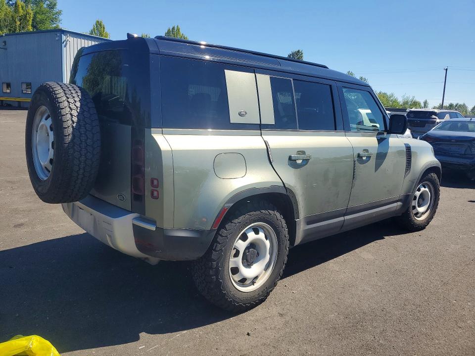 2021 Land rover Defender VIN SALEK7RX9M2044378 COPART salvage auction — MINOR DENT/SCRATCHES, Or - Dealer Only Clean Title (P), sold $24,800 on 2026-07-29 (photo 3)