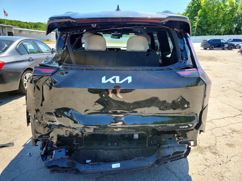 2026 Kia Ev9 VIN 5XYAEFS59TG015712 COPART salvage auction — REAR END, Ct - Cert Of Title-Salvage, sold $12,900 on 2026-07-07 (photo 6)