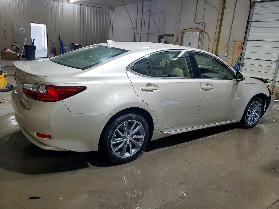2016 Lexus ES VIN JTHBW1GG9G2110638 COPART salvage auction — FRONT END, TN - SALVAGE CERTIFICATE, sold $7,000 on 2026-07-28 (photo 3)