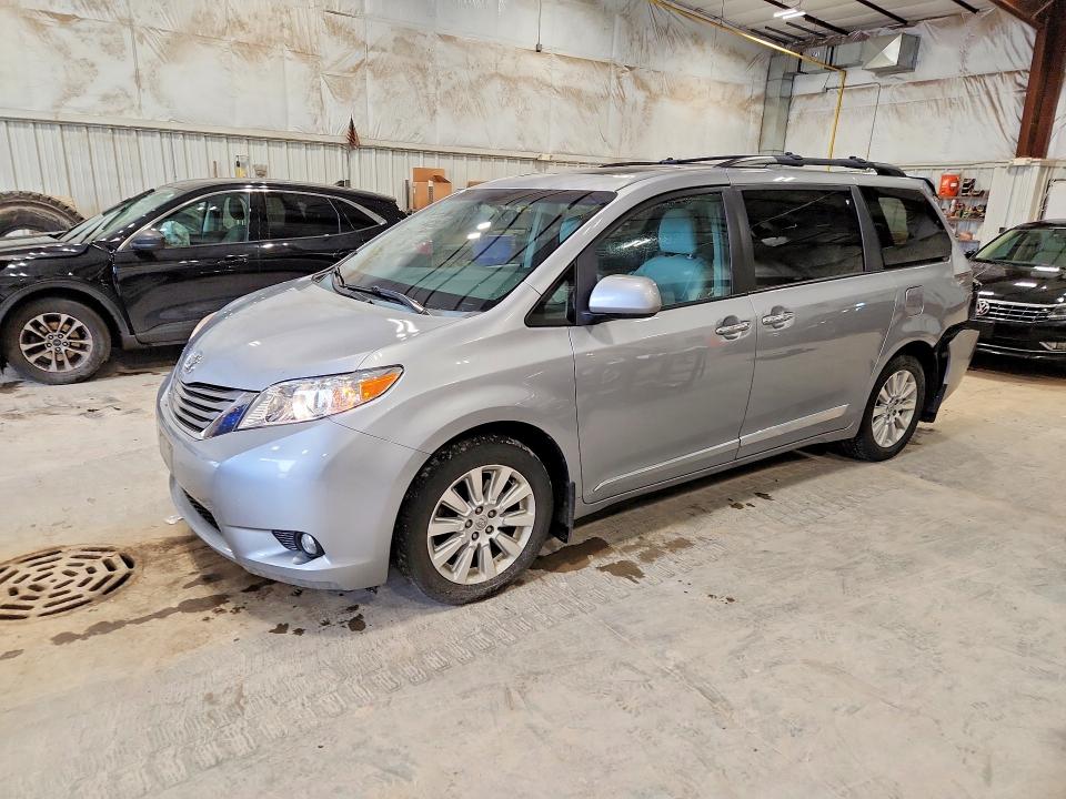 2015 Toyota Sienna VIN 5TDDK3DCXFS100193 COPART salvage auction — REAR END, Wi - Certificate Of Title, sold $4,550 on 2026-07-08 (photo 1)