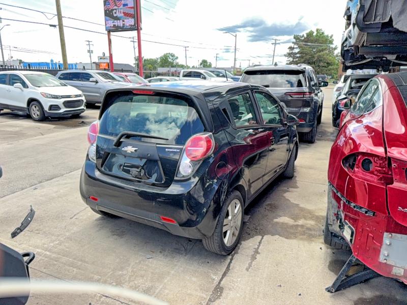 2014 Chevrolet Spark VIN KL8CD6S97EC502325 COPART salvage auction — MINOR DENT/SCRATCHES, Mi - Dealer Only Clean Title (P), sold $675 on 2026-07-27 (photo 4)