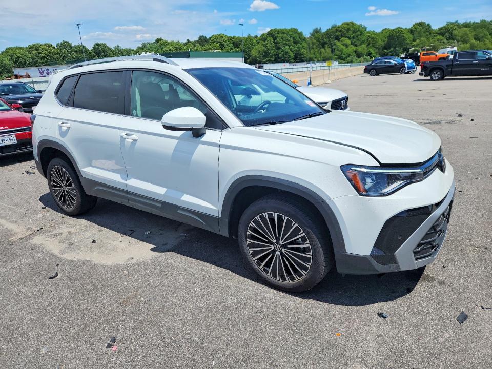 2026 Volkswagen Taos VIN 3VVSC7B26TM042778 COPART salvage auction — FRONT END, Va - Certificate Of Title, sold $9,200 on 2026-07-20 (photo 4)