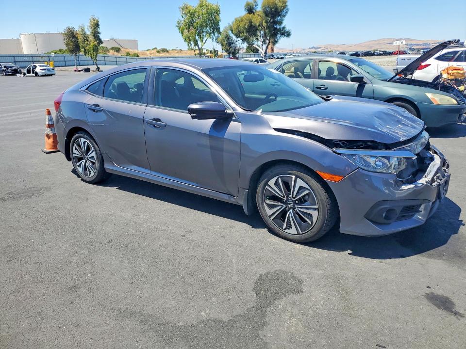 2018 Honda Civic VIN JHMFC1F7XJX008478 COPART salvage auction — FRONT END, CA - SALVAGE CERTIFICATE, sold $3,950 on 2026-07-15 (photo 4)